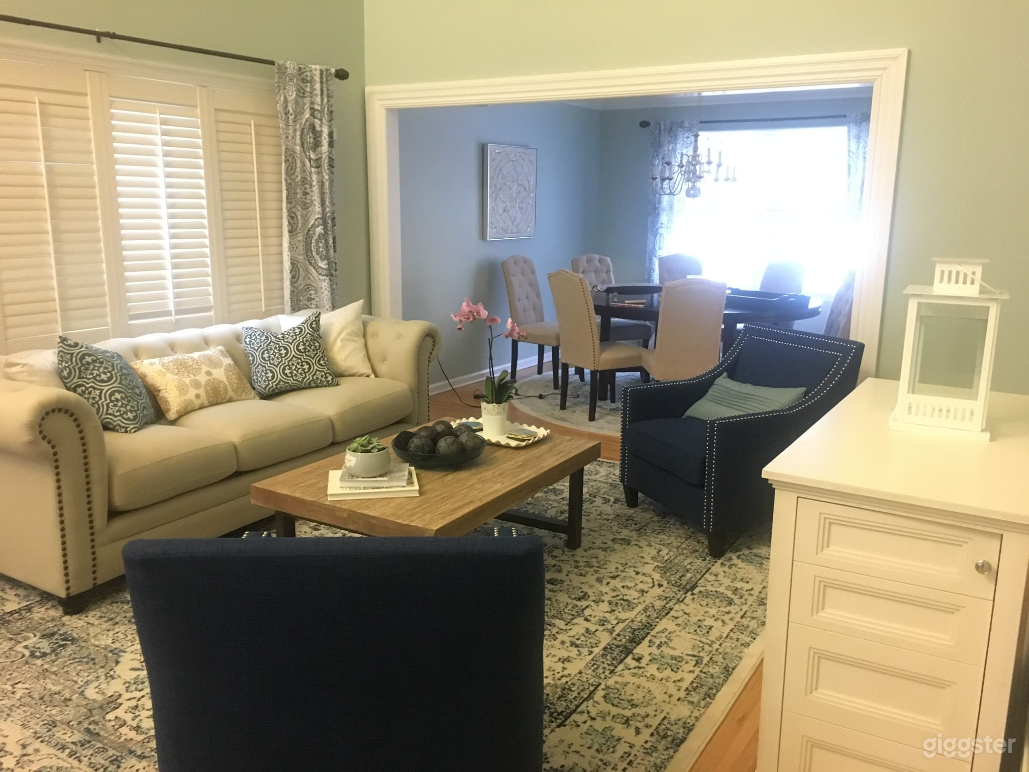 Traditional Suburban Family Home.  Photo 3