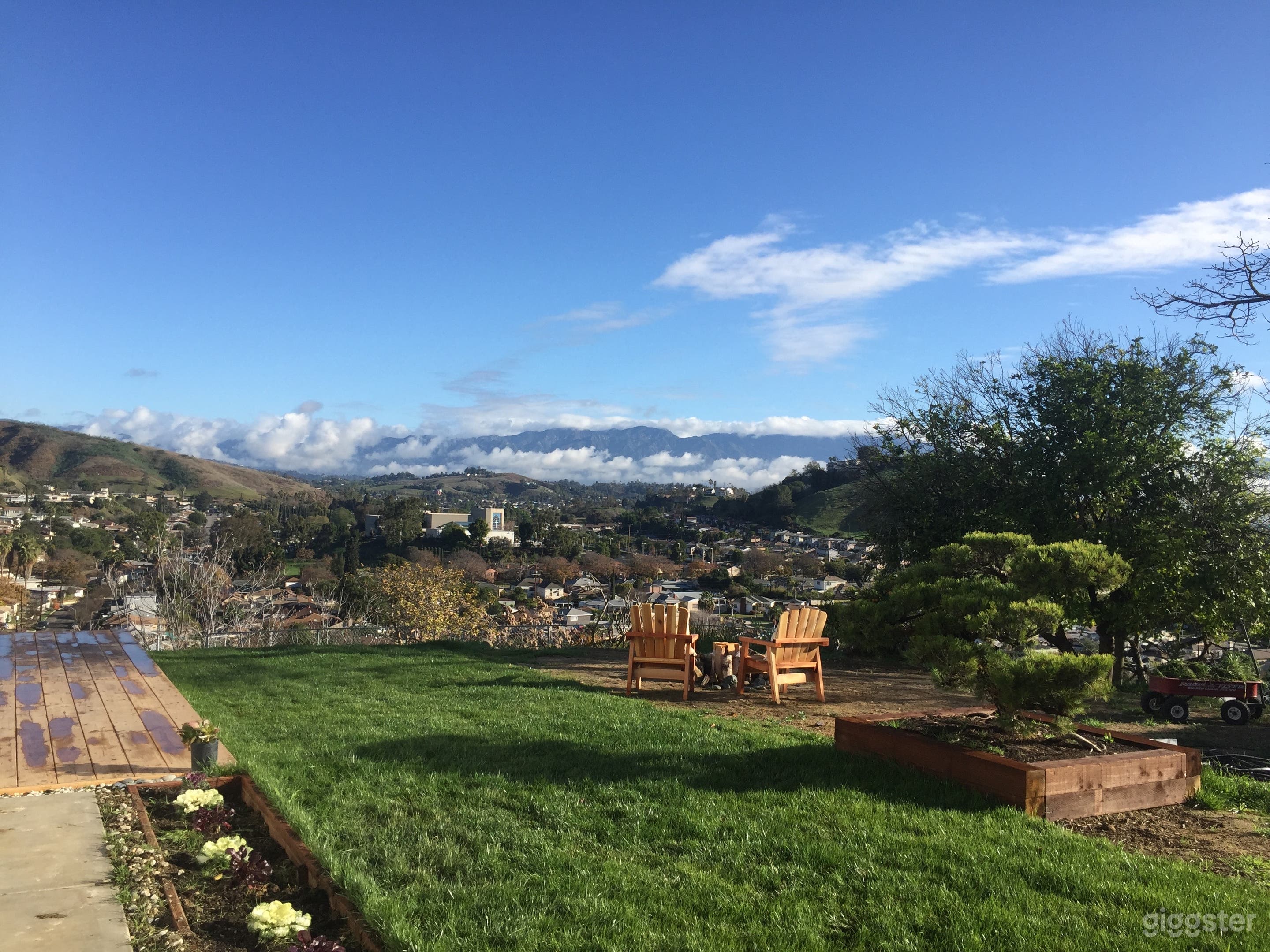 Casa moderna con vistas espectaculares de DTLA y montañas Foto 2