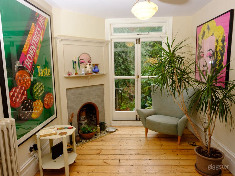  Large Victorian Villa 