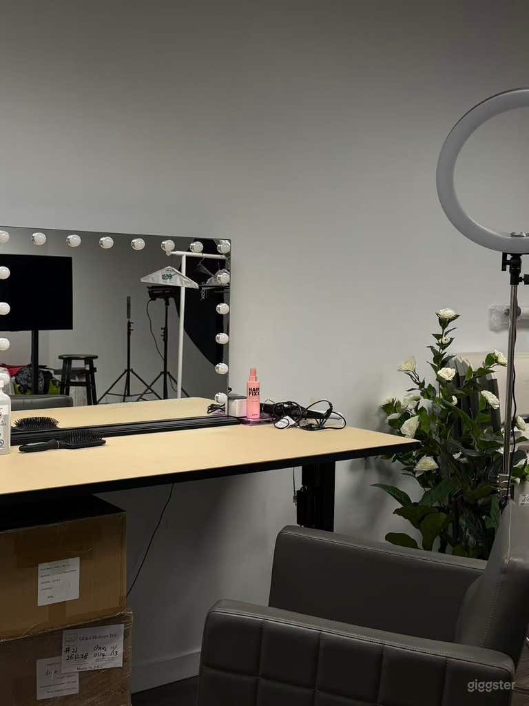  Large CYC Wall Rental in Vancouver 