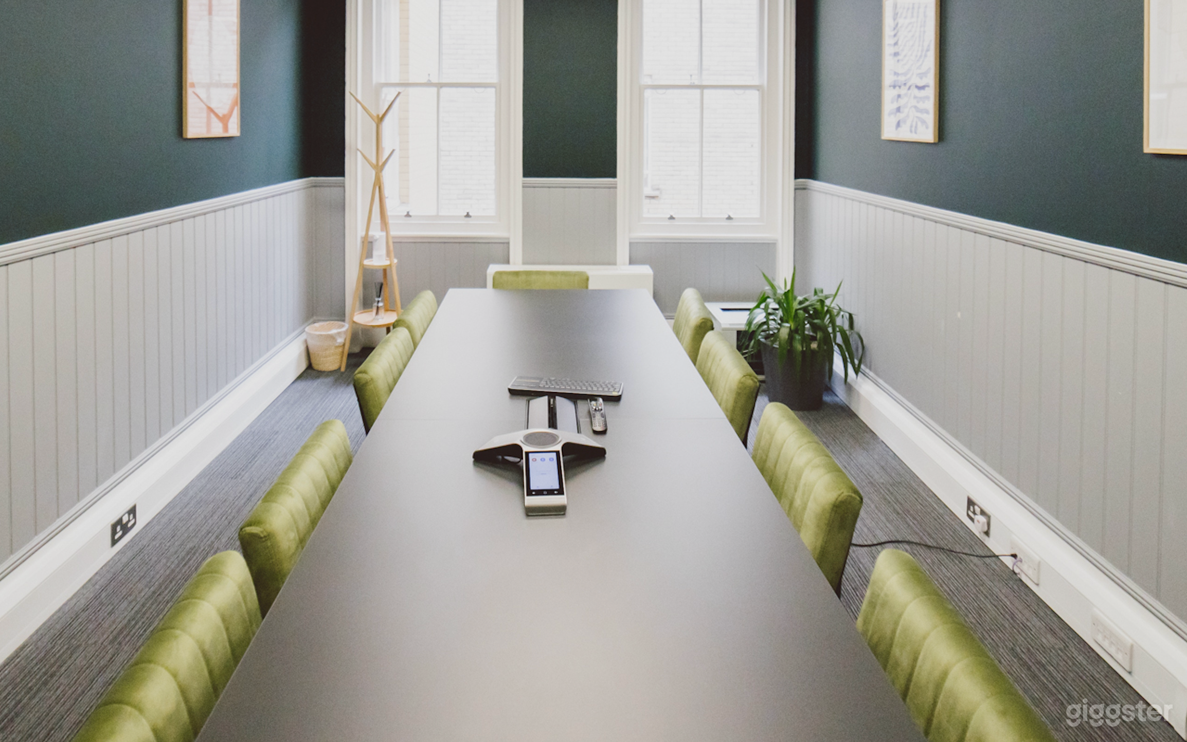 The Old Chamber Good for 10 Persons Photo 4