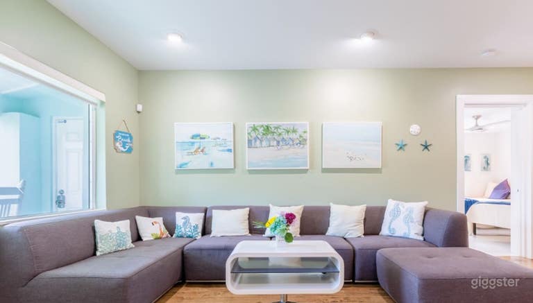  Stylish Pool Home near Beach Family-Friendly Fun 