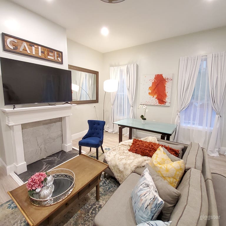  Sunny and Chic in Savannah  