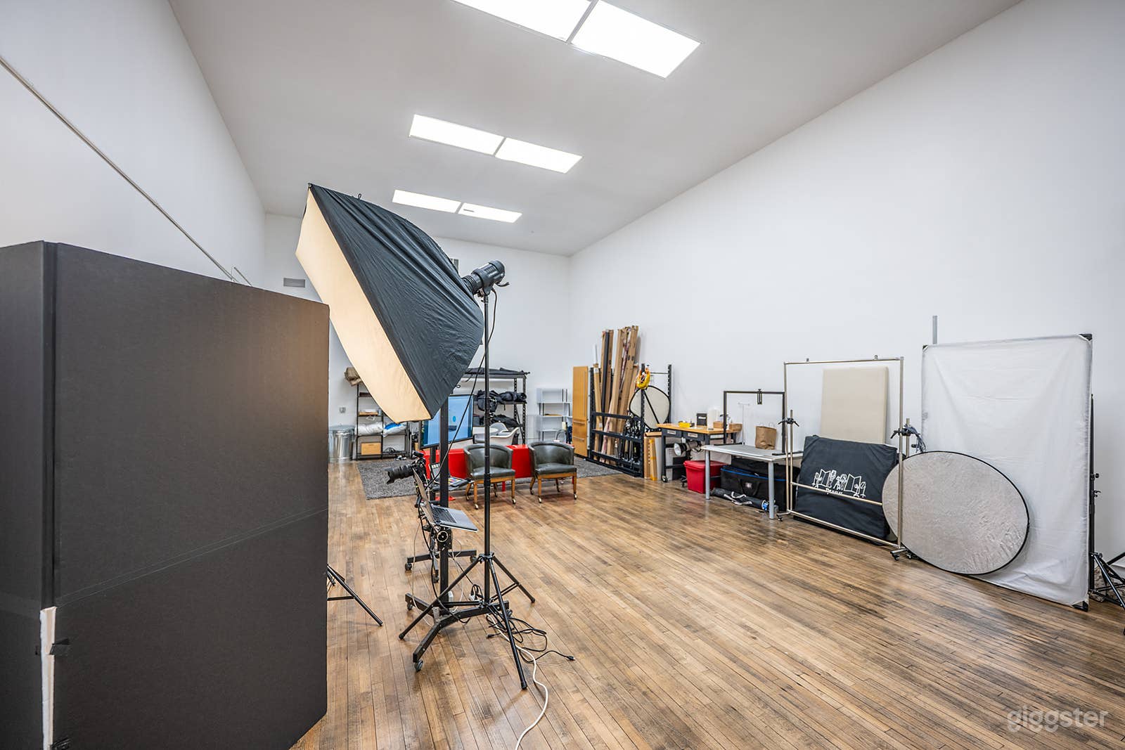Versatile dual-studio space in San Diego Photo 4