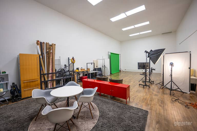  Versatile dual-studio space in San Diego 