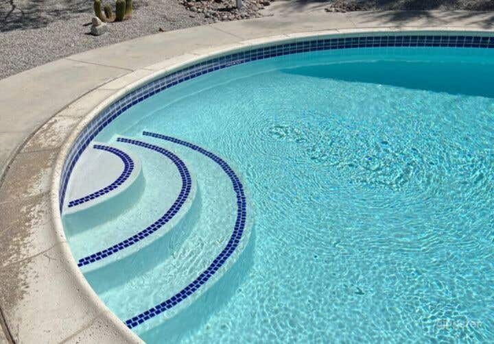  Unique Luxury Pool Getaway 