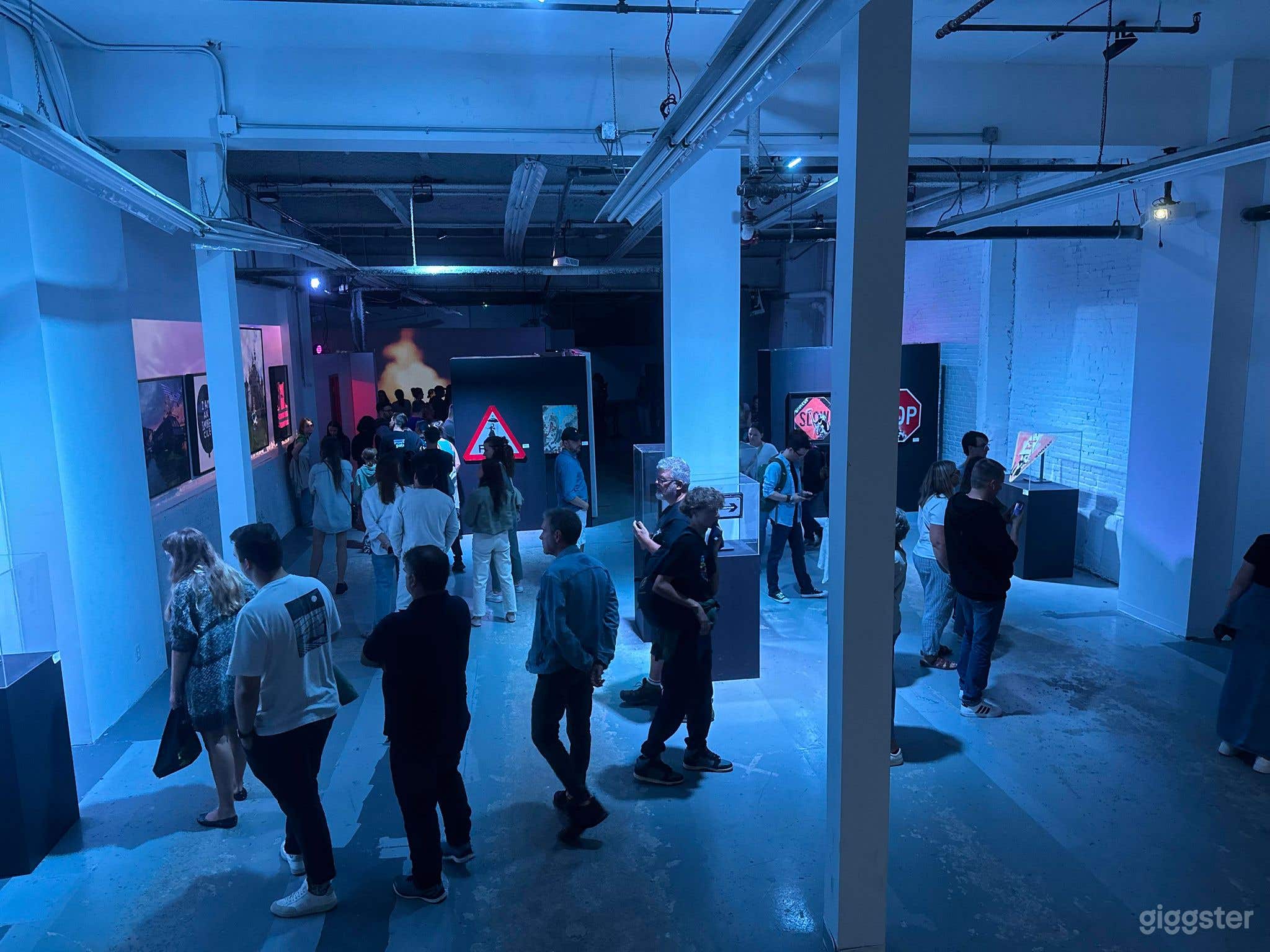 Espace Esc 7600 SF industrial GF + afterhour Permits  Photo 1