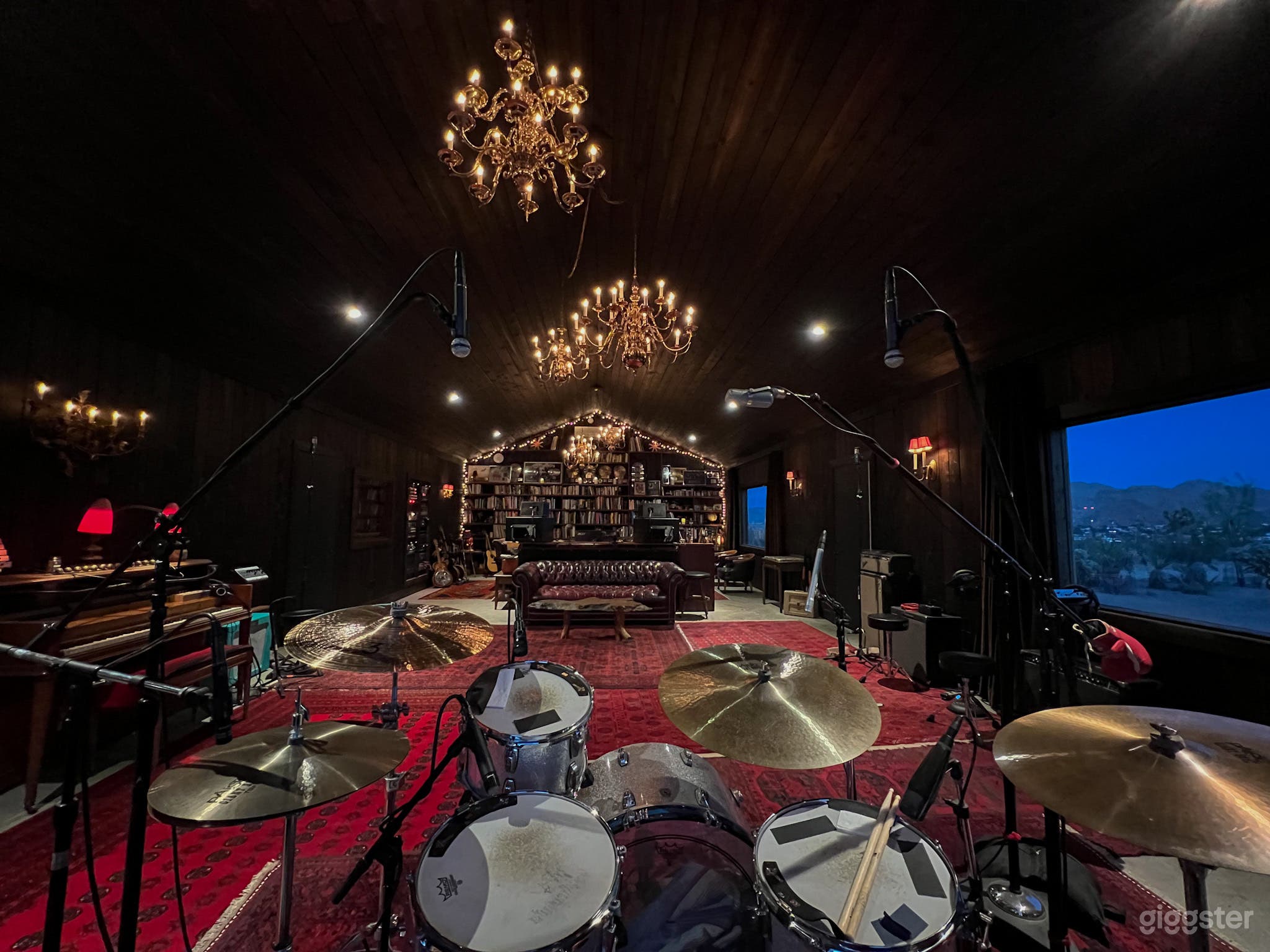 Cinematic Joshua Tree Recording Studio on 35 Acres Photo 4