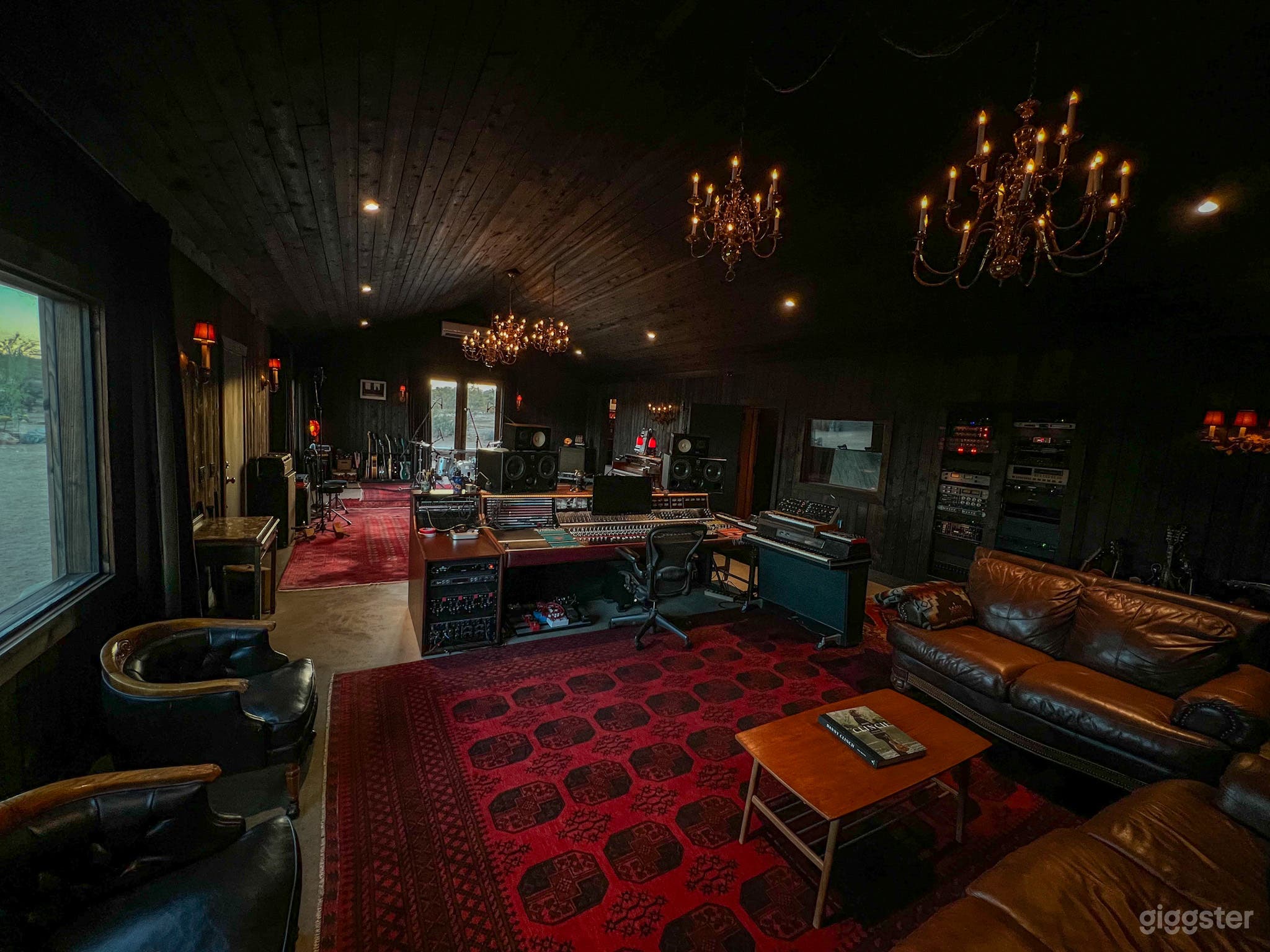 Cinematic Joshua Tree Recording Studio on 35 Acres Photo 2