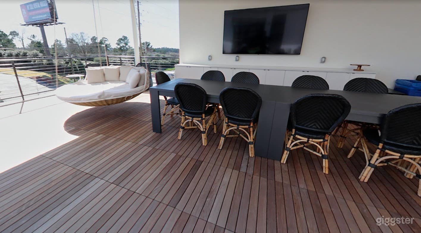 Exciting Upstairs Venue for Events in Augusta Photo 2