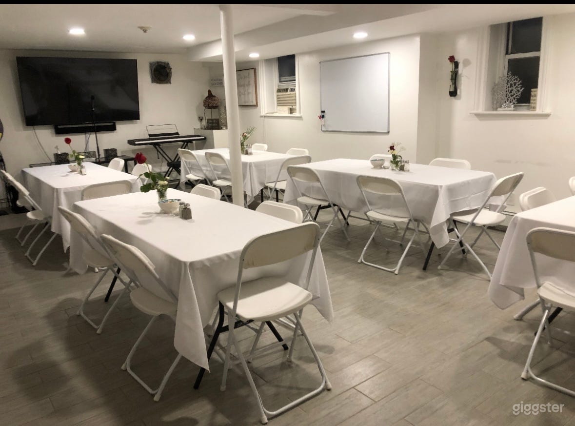 Modern Event Space With Private Backyard Photo 3