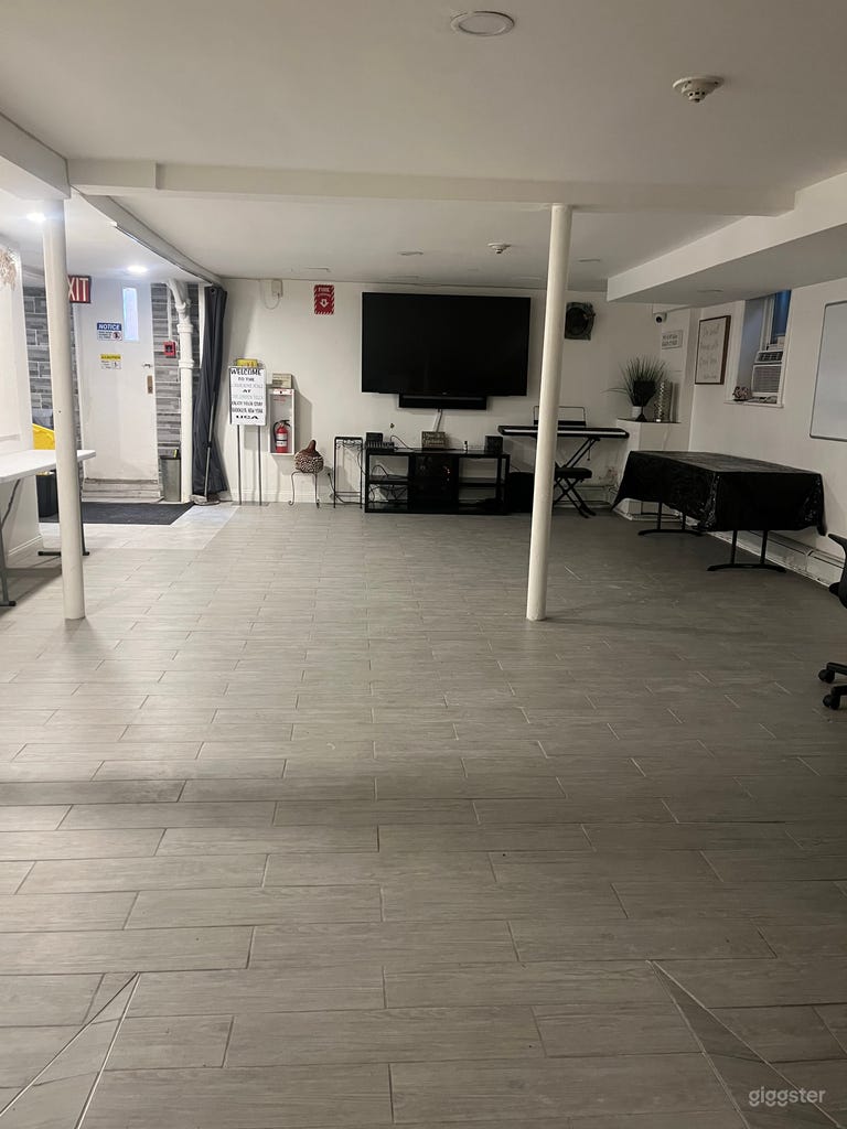  Espacio Moderno para Eventos con Patio Privado 