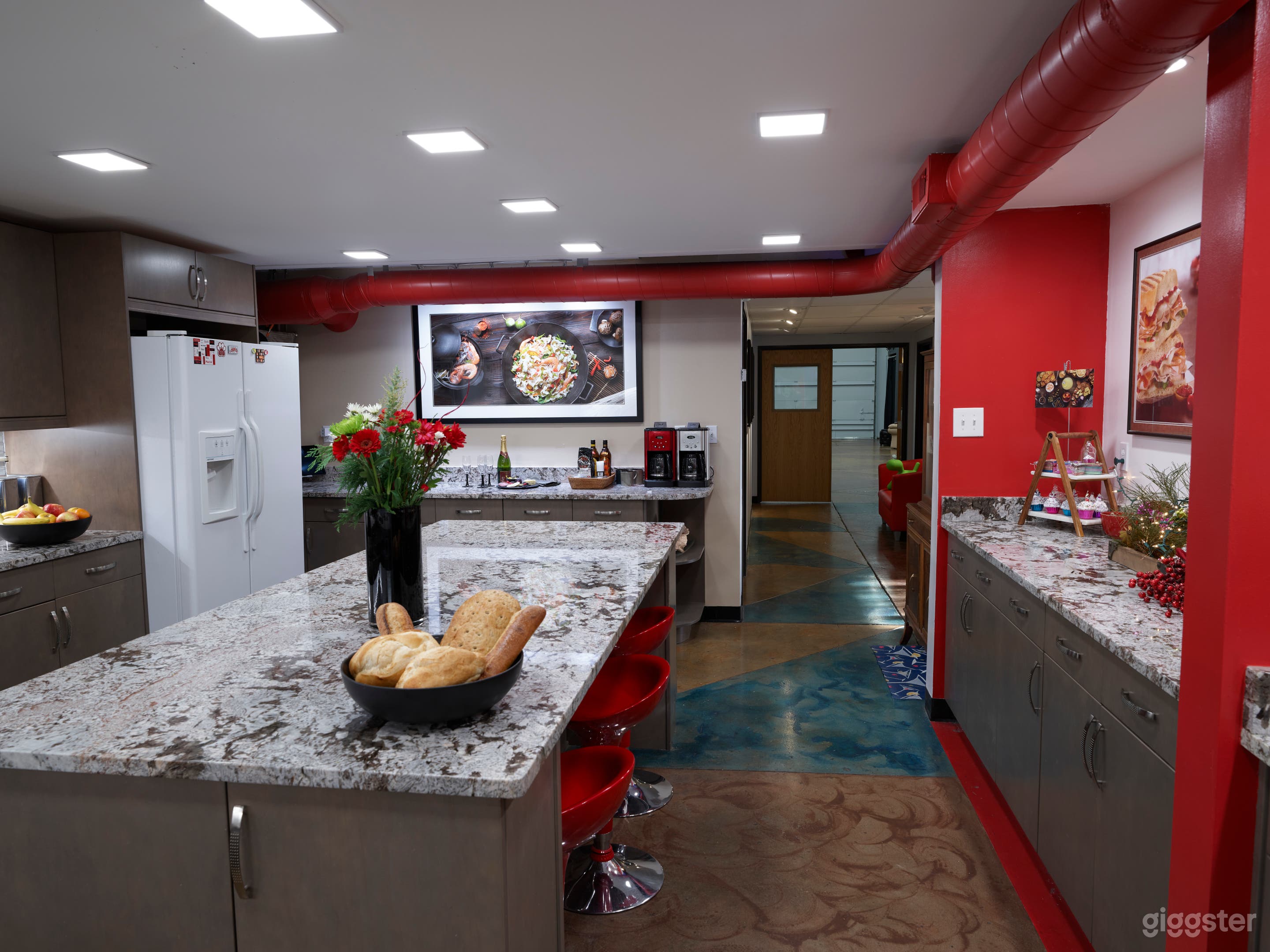 Full Service Kitchen