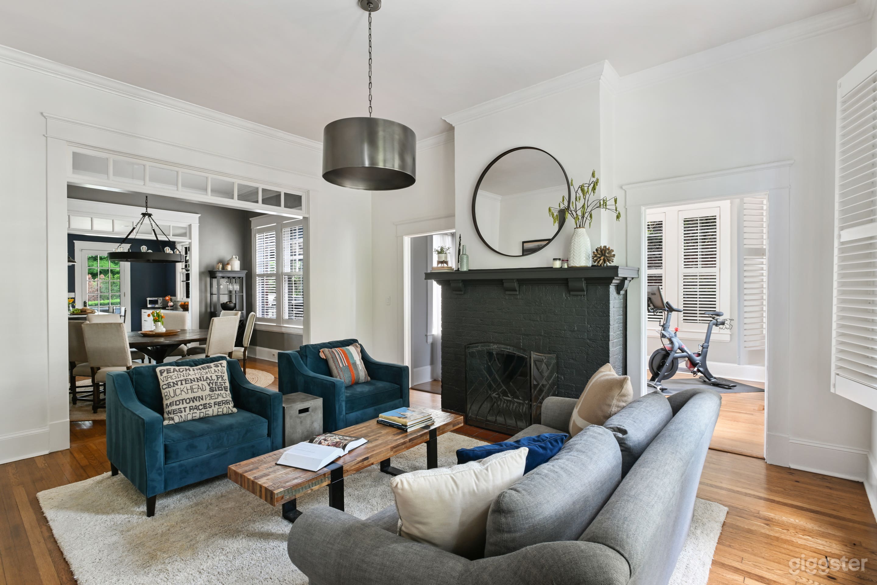 Bon Royale- 4BR Gem with Pool, Yard, Workspace Photo 3