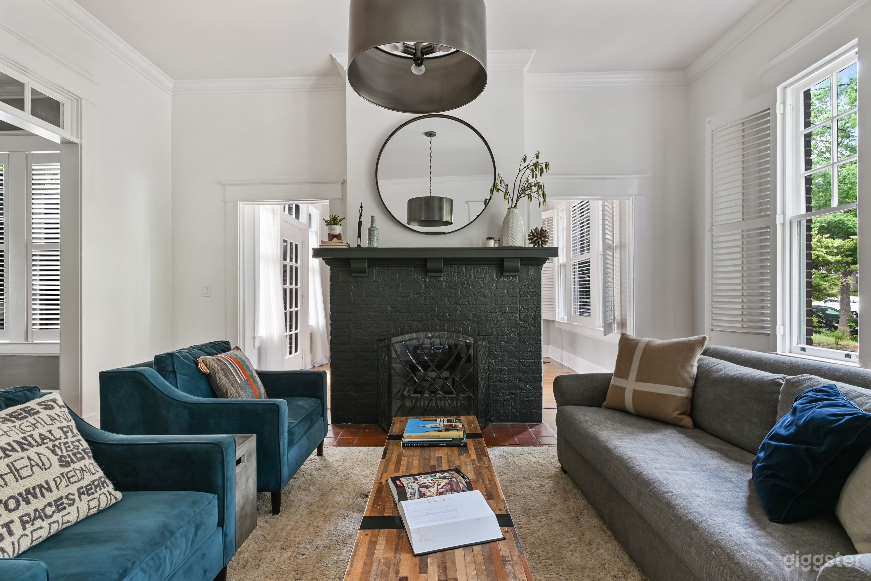 Bon Royale- 4BR Gem with Pool, Yard, Workspace Photo 4