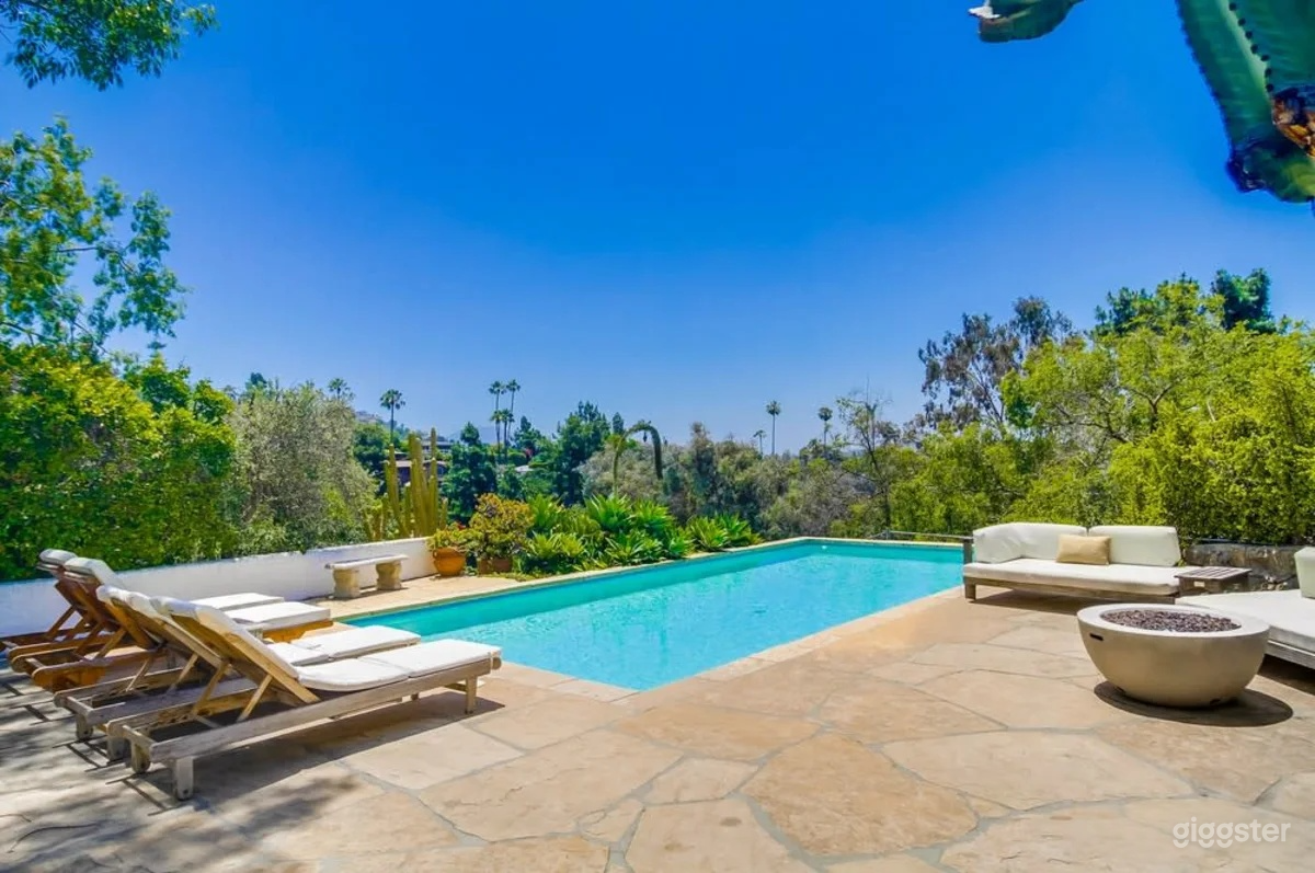 1930's Old Hollywood Spanish Estate with Pool in Mt. Helix Photo 4