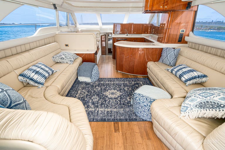  Yacht de luxe moderne Sea Ray 56' à la location 