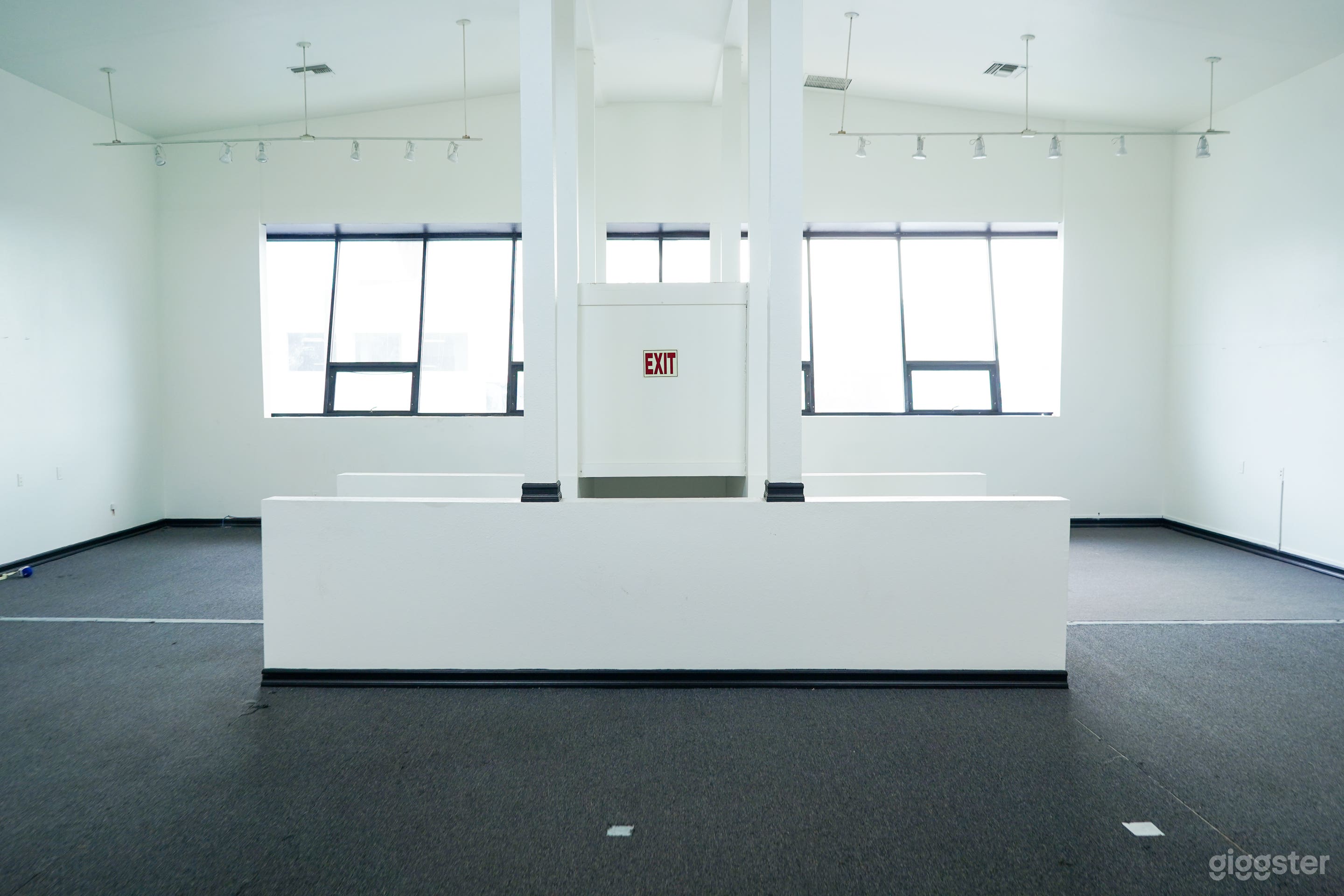 Large Event Space with Tall Ceilings Above Shoe Store Photo 4