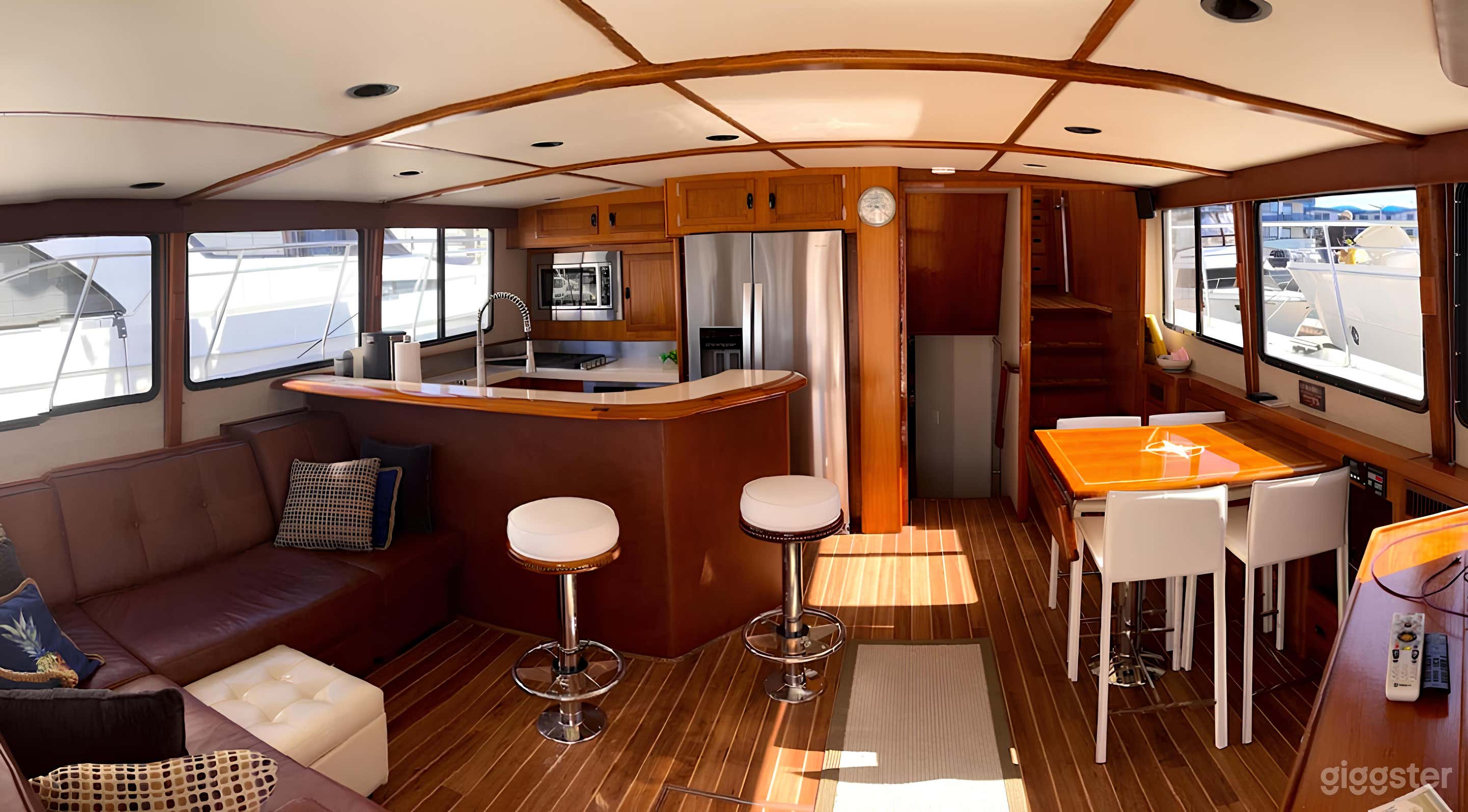 Little G 70' Elliott Sport FISHING CHARTER Photo 4