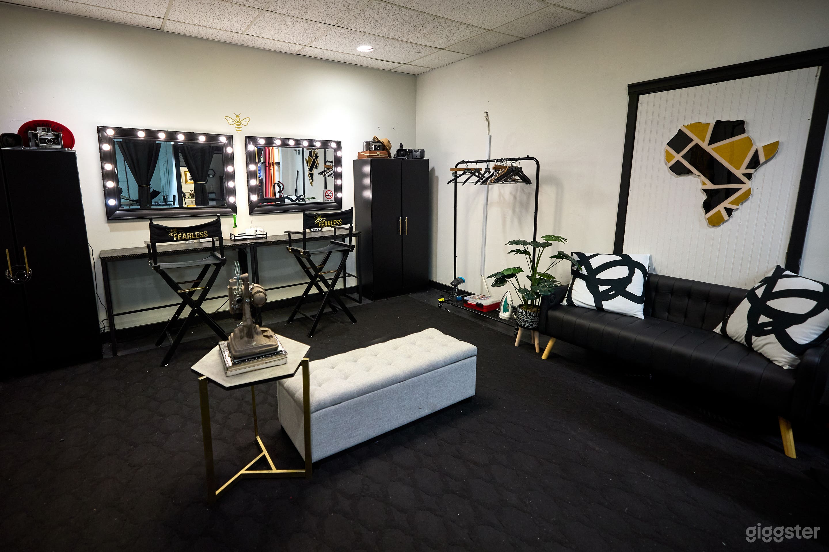 Creative Space: Lighting Equipment Included &amp; Free Parking Photo 3