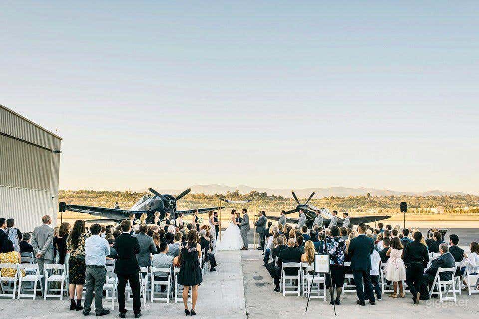 Wide Ramp outside Hangar for Events/Photoshoots Photo 3