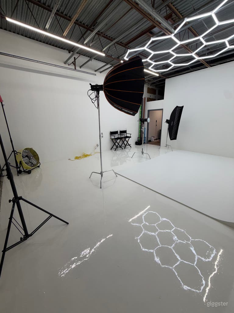  Warehouse Studio with Cyclorama Wall 