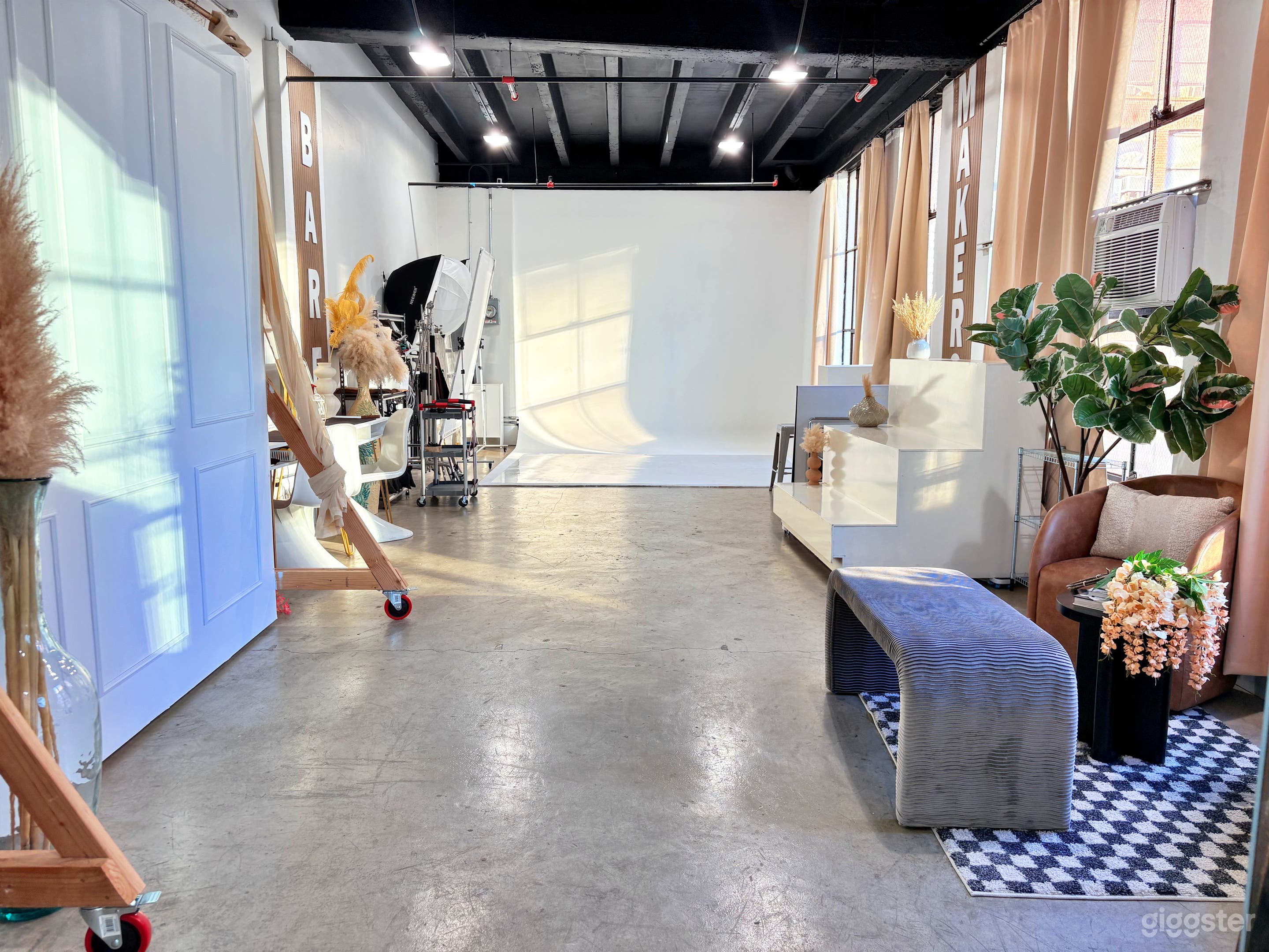 Creative Open Floorplan Studio