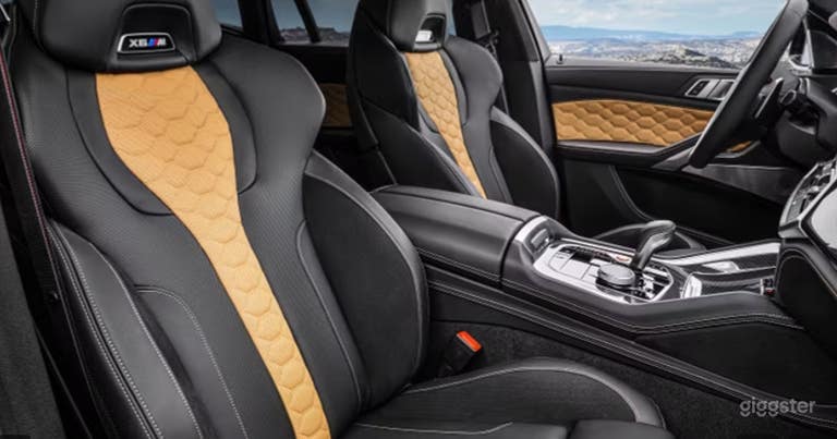  Elegante BMW X6M para 4 