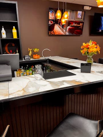 Houston’s Premier Lounge Venue Photo 3