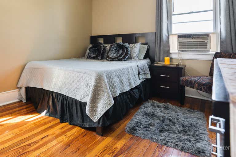  Well designed 2BR with Home Office 