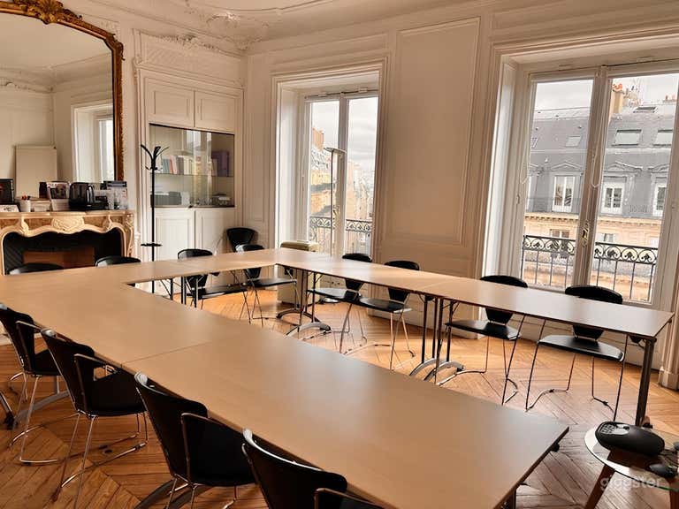  Salle Diva - 12 personnes assises 23m2 