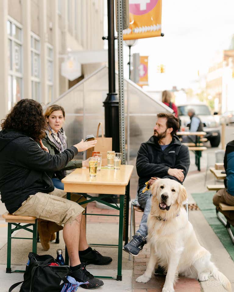  Meads and Ciders Downtown Patio 