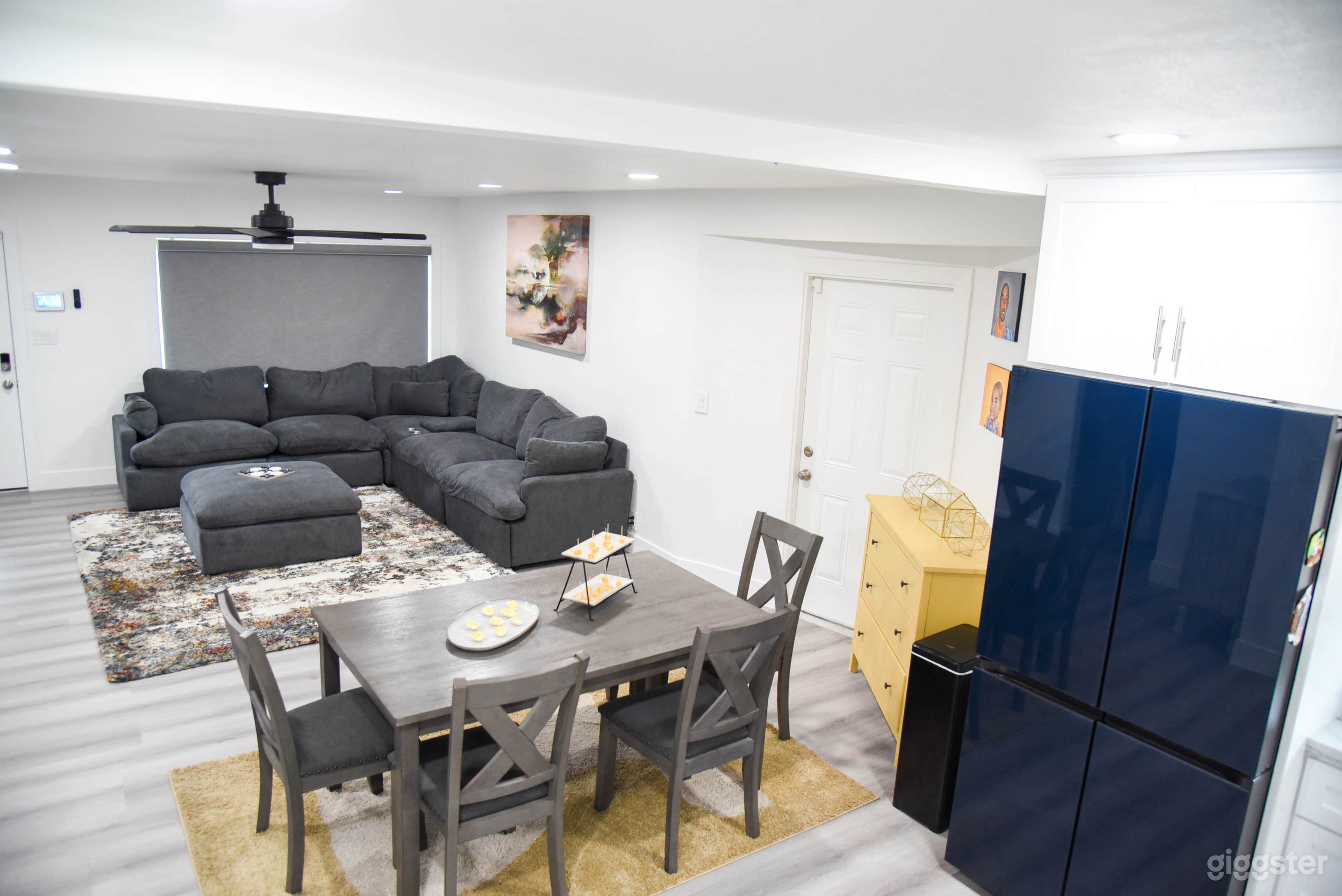 New Remodel Compton Home with Pool-house and Pool Photo 4