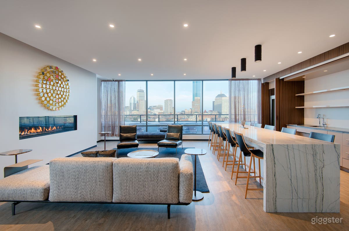 Contemporary Rooftop Lounge &amp; Deck w/ Boston Views Photo 1