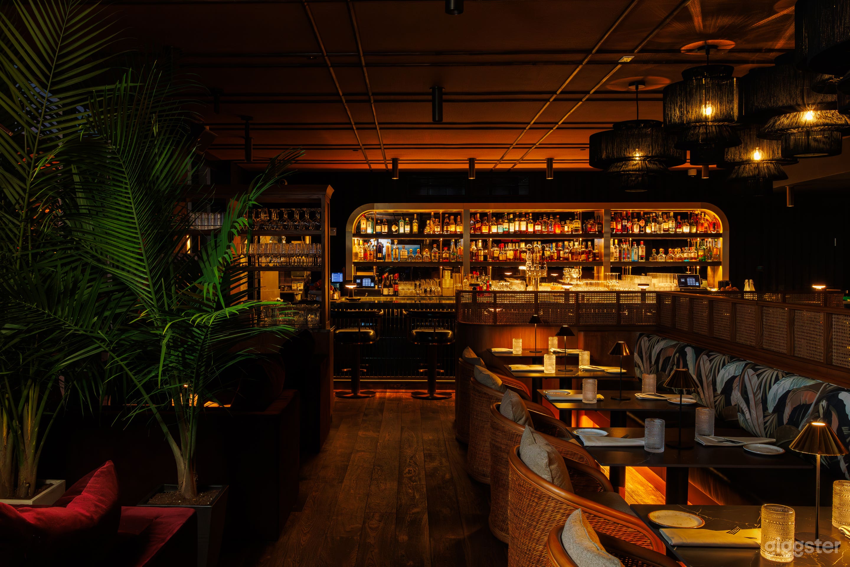 THE REALM EXPERIENCE Photo 4