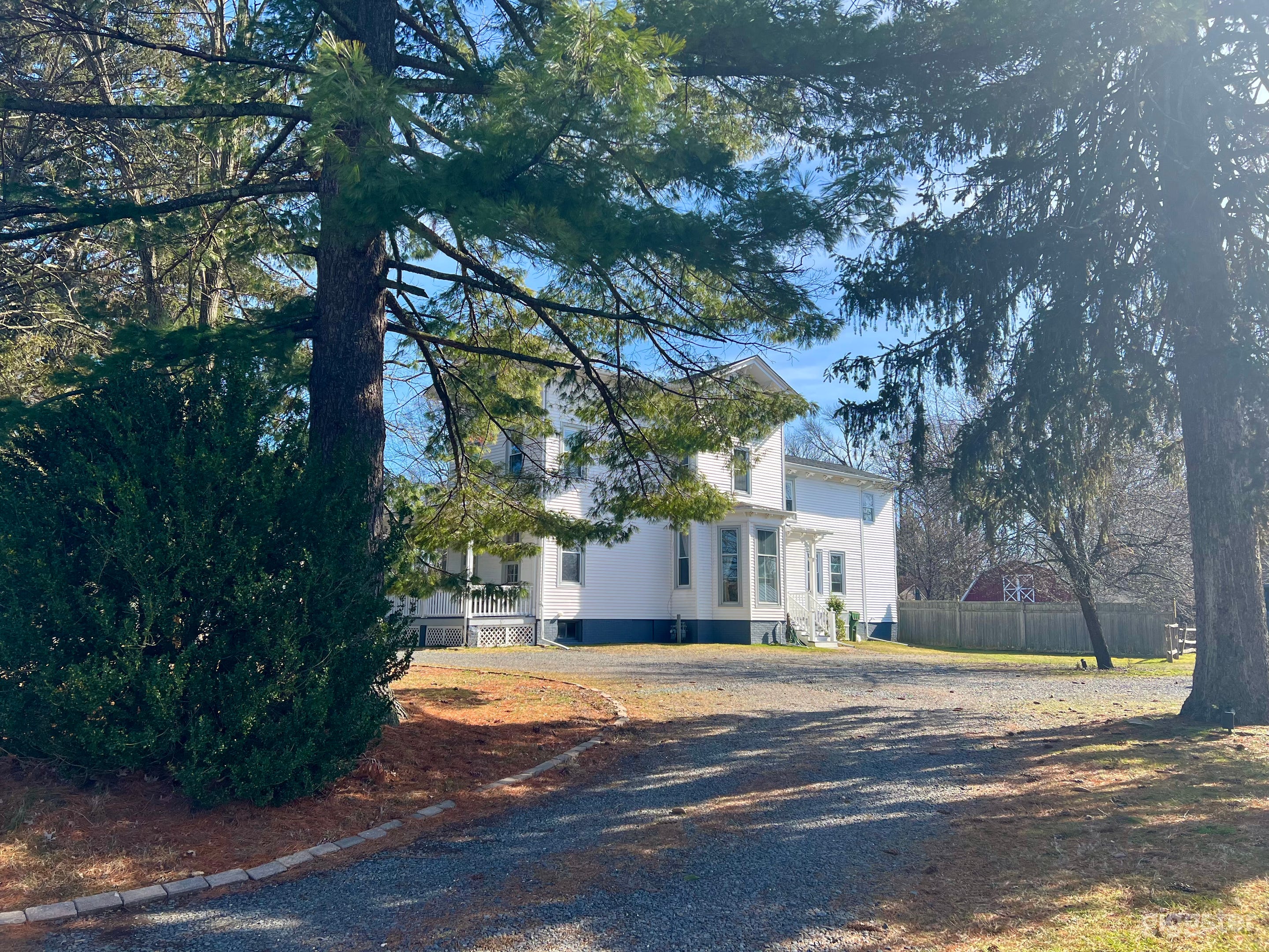 Historic Italianate Victorian with Barn Photo 2