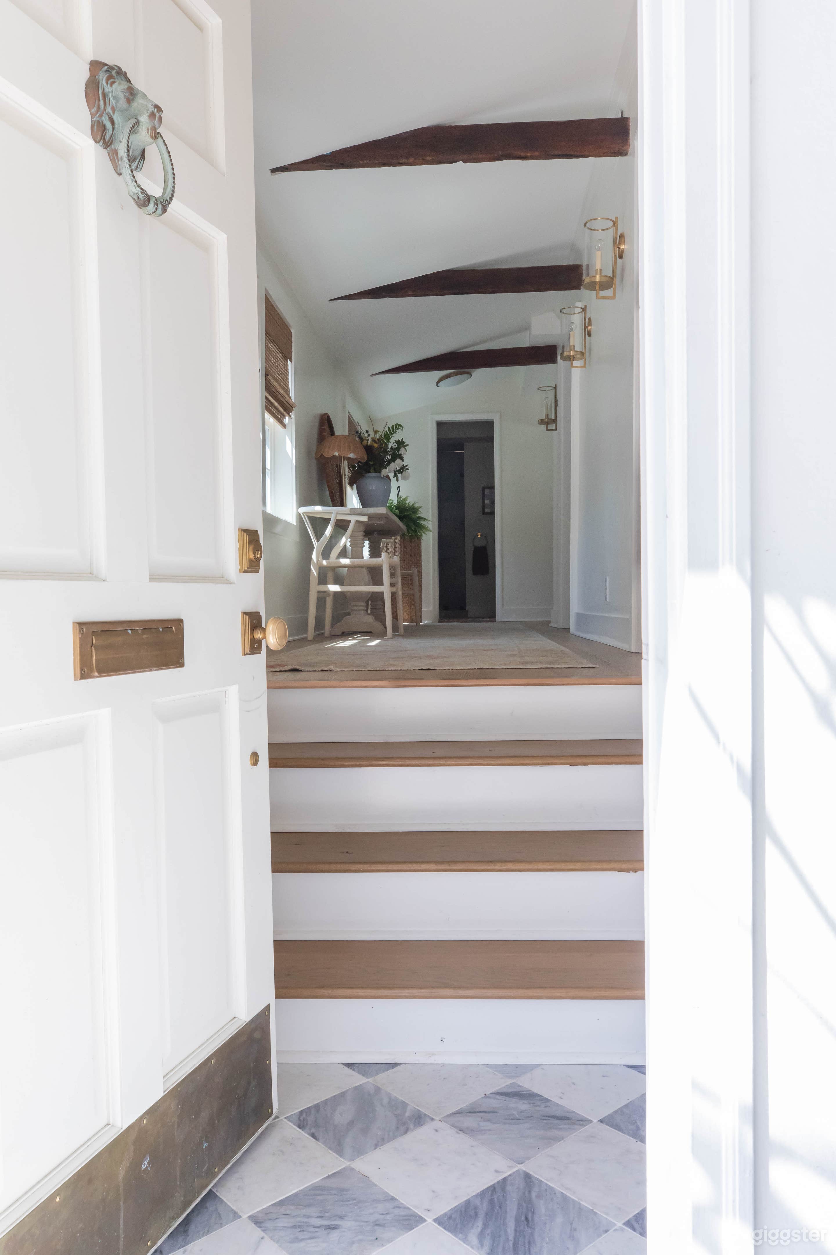 Southern Instagram worthy interior design white picket fence Photo 2