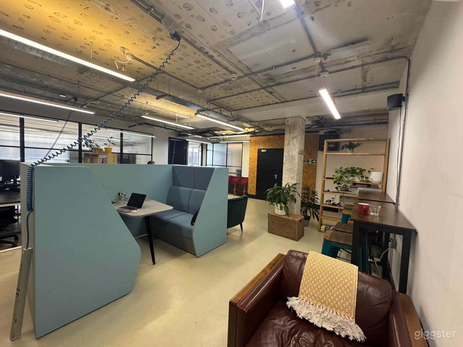 Bonhill - HOT DESK/FIXED DESK Photo 1