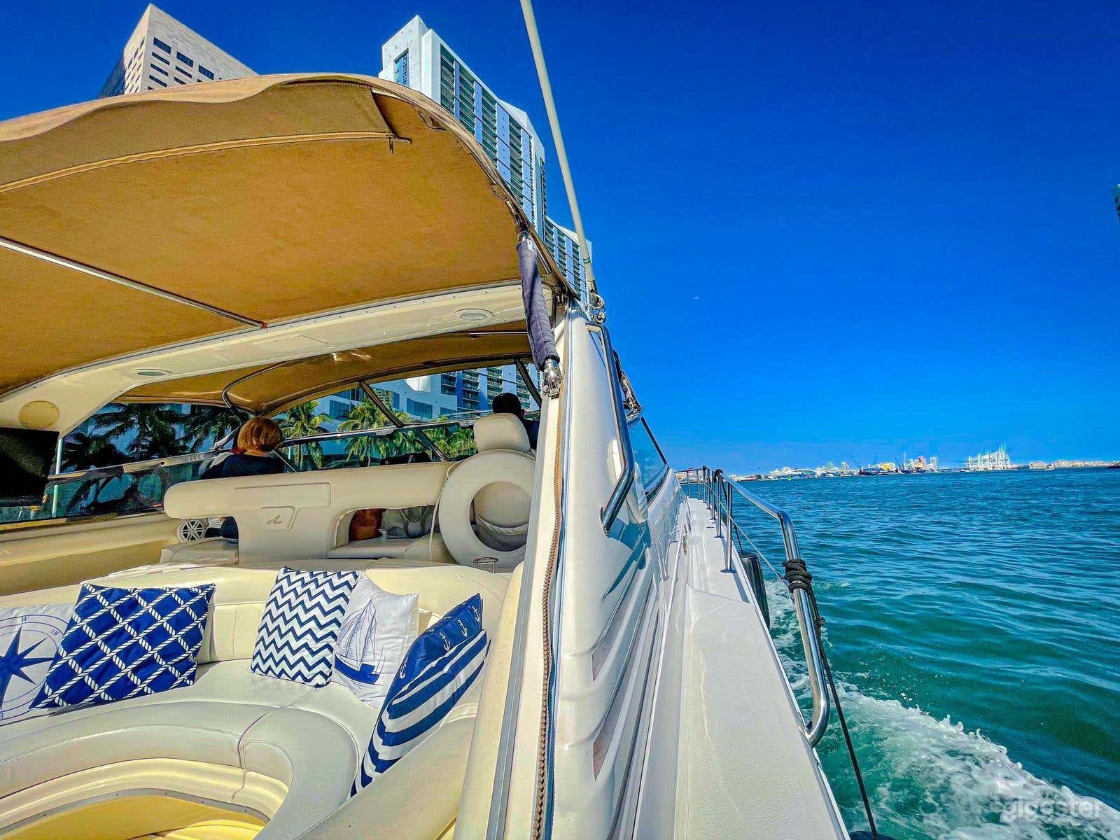 Breath-Taking 50ft SEA RAY Sea Isle Party Yacht Space Events Photo 3