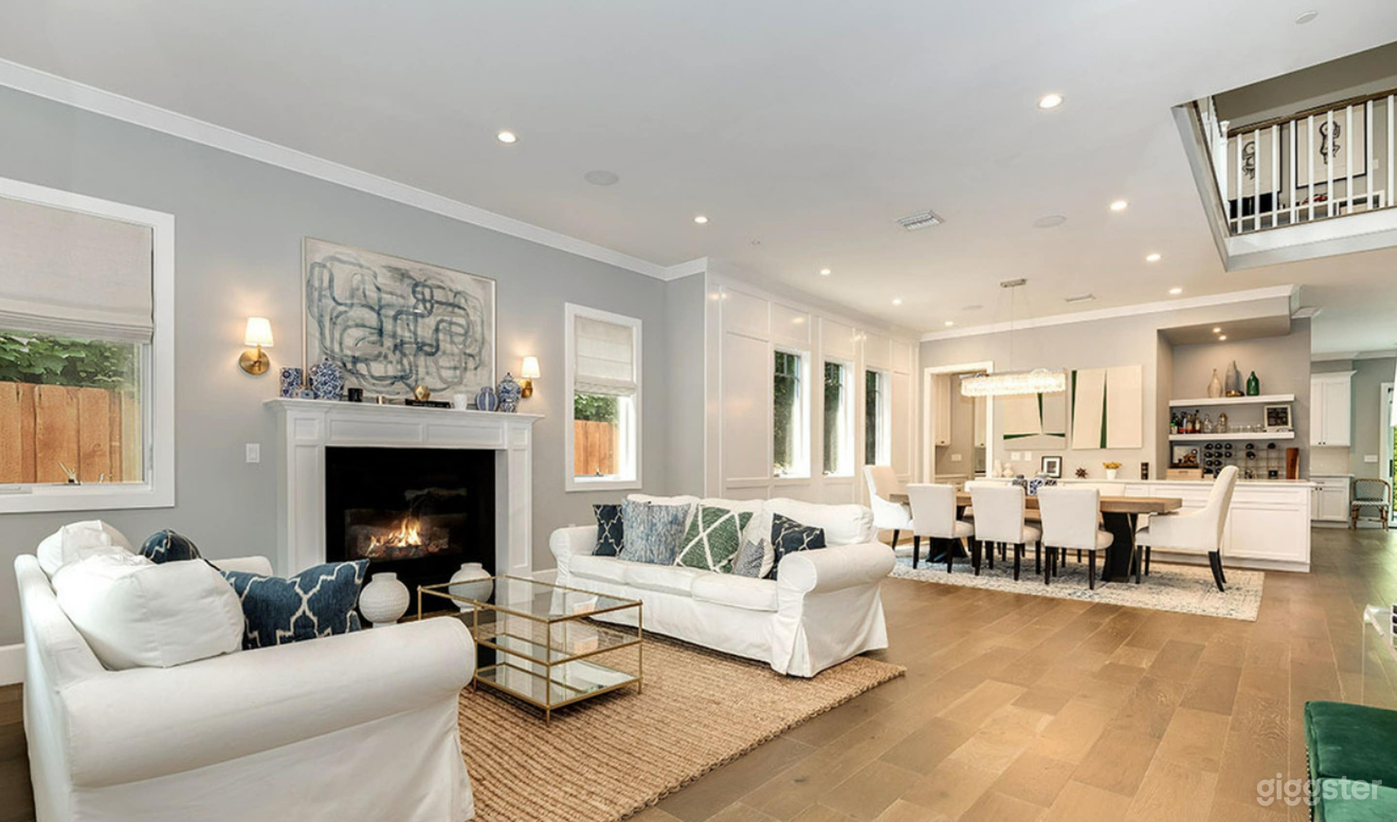 Contemporary Farmhouse Studio City Photo 2