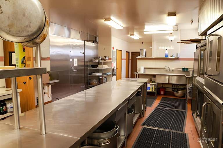  Commercial Kitchen 