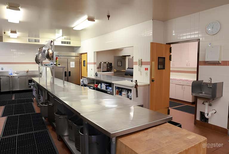  Commercial Kitchen 