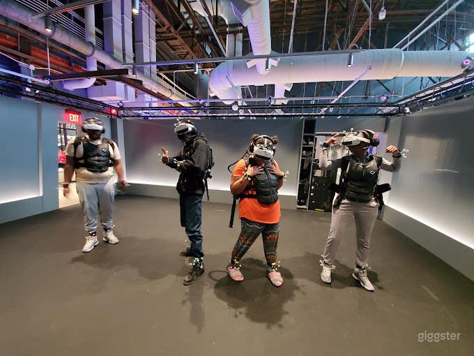 Modern &amp; Futuristic VR Space in St. Louis Photo 4