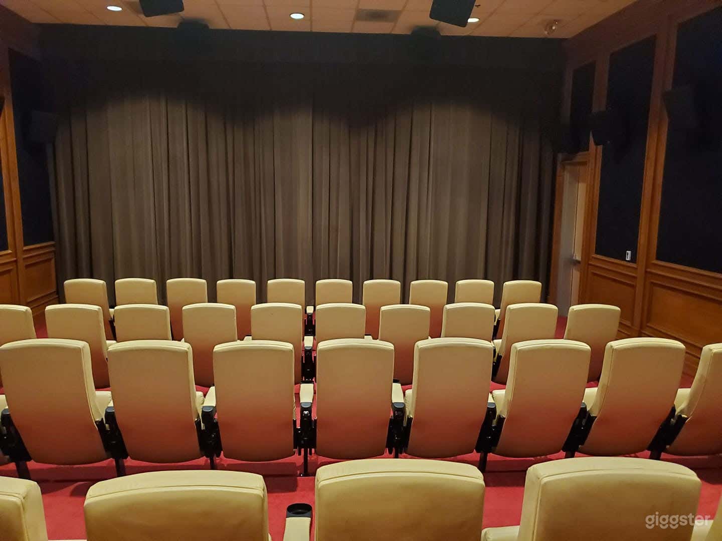 Wilshire Screening Room ("Show More" for rates) Photo 4