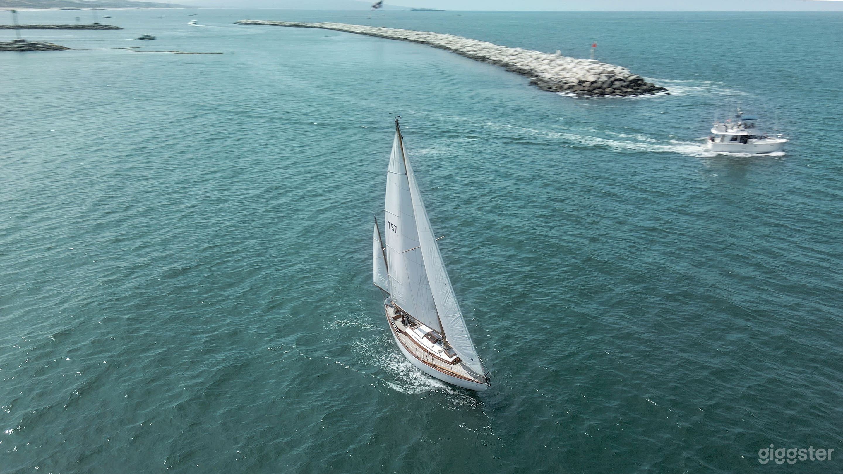 Truly Classic Yacht - Beauty and Performance    Photo 2