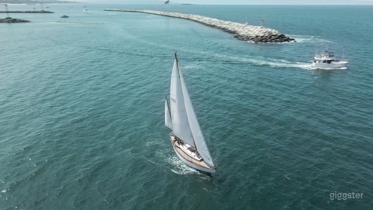  Truly Classic Yacht - Beauty and Performance    