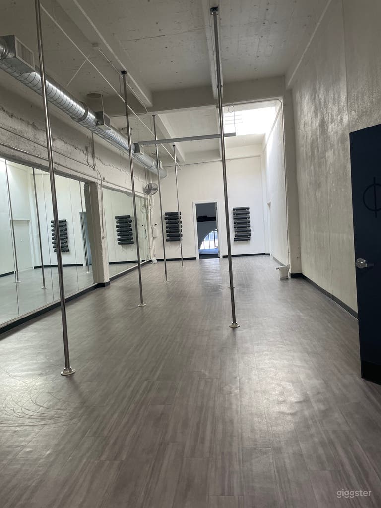  Studio Dark with Retail Space 