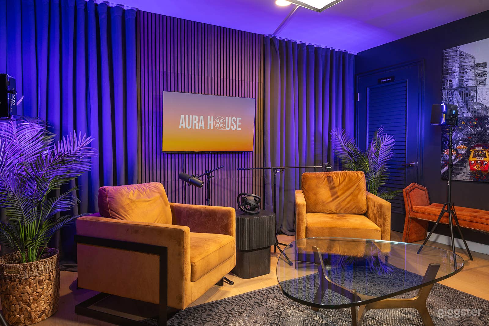 Stunning Production & Podcast Studio- Studio B Photo 3