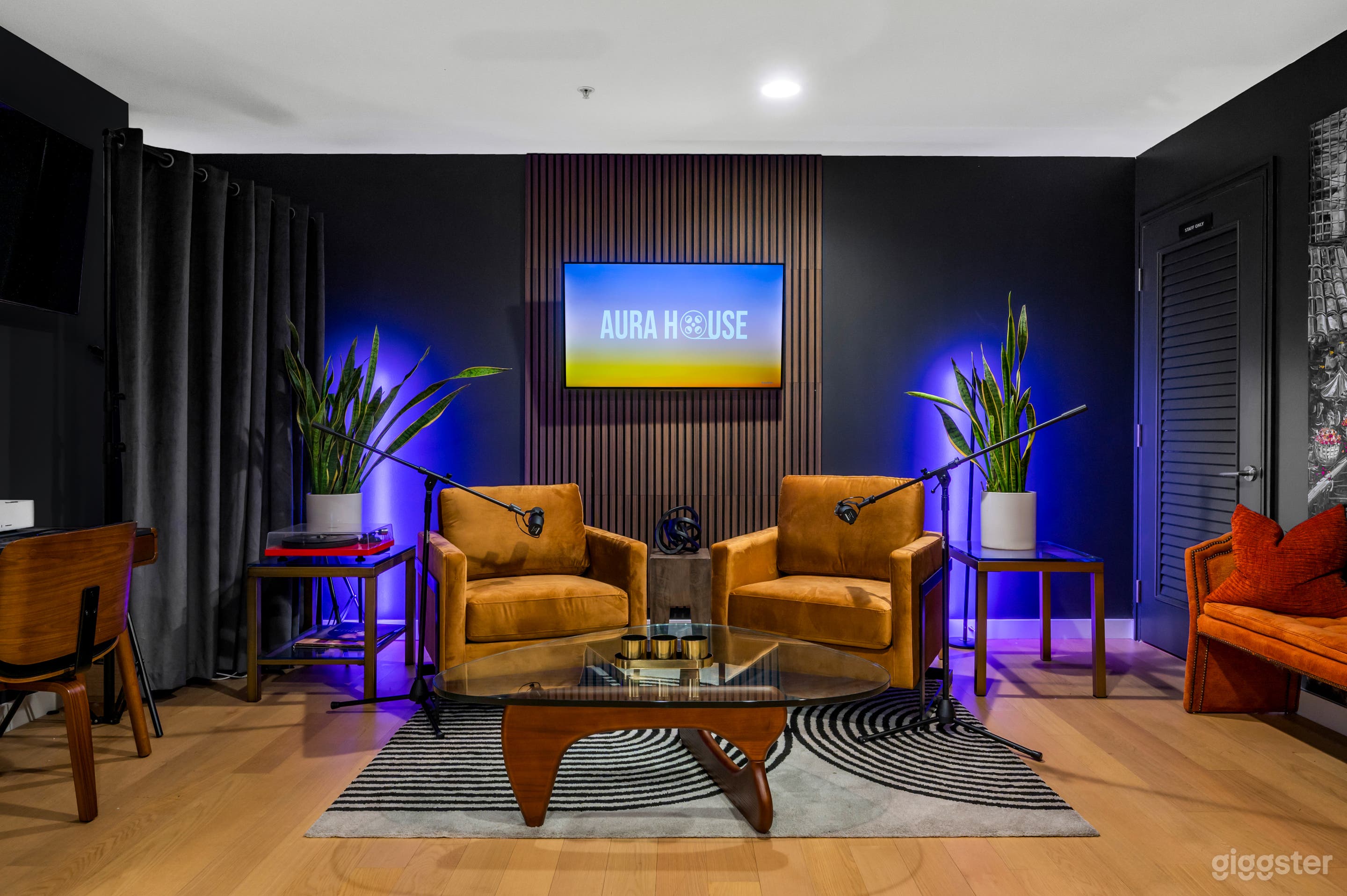 Stunning Production & Podcast Studio- Studio B Photo 1