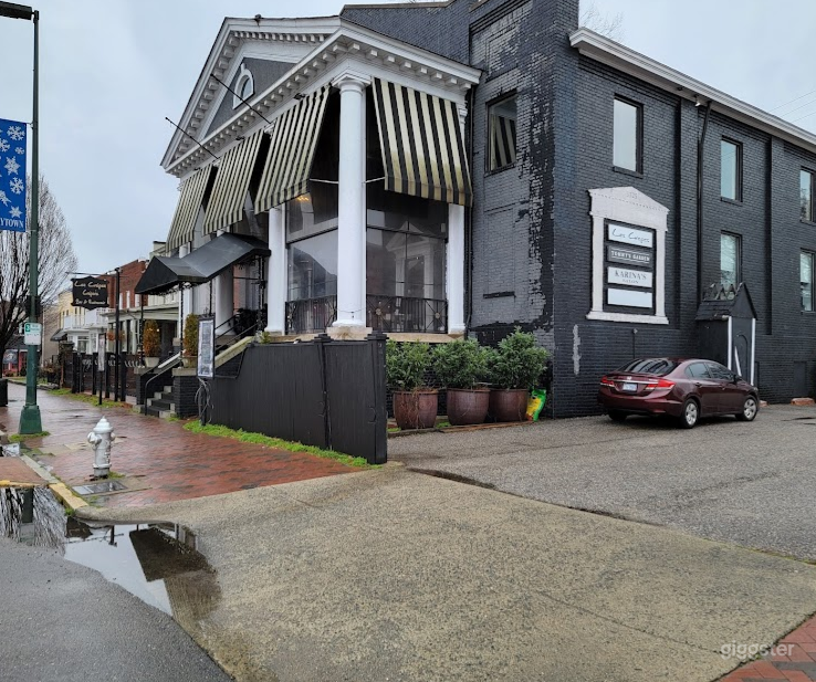 French Restaurant Perfect for Events Space Photo 1